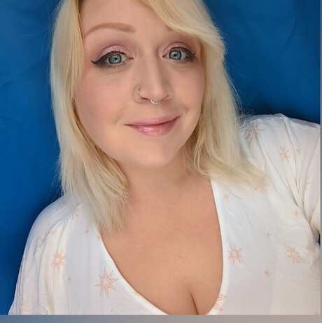 Mary Imaginary onlyfans tits