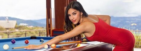 Eva Fox onlyfans leams