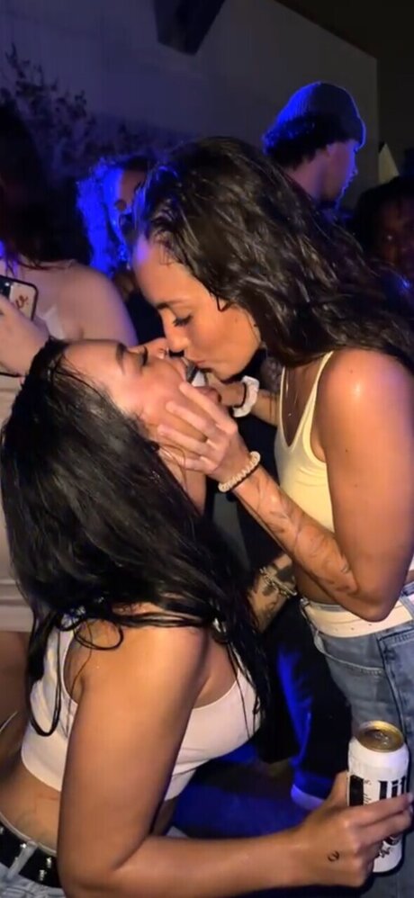 evlynn nude leak onlyfans