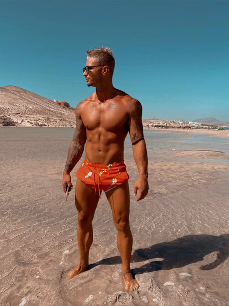 Loveradv onlyfans content