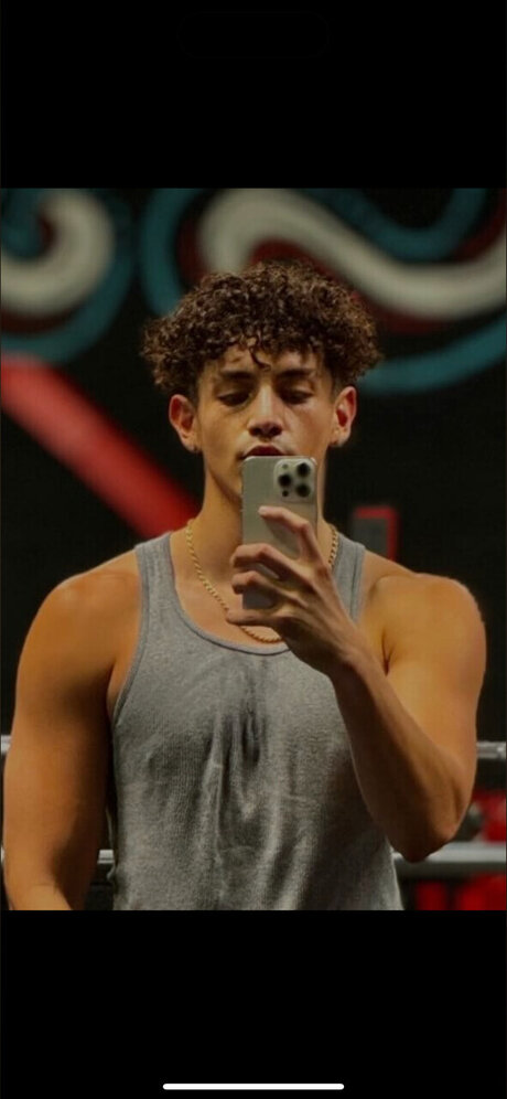 JULIAN BARBOZA S WILD SHOW only fans nude