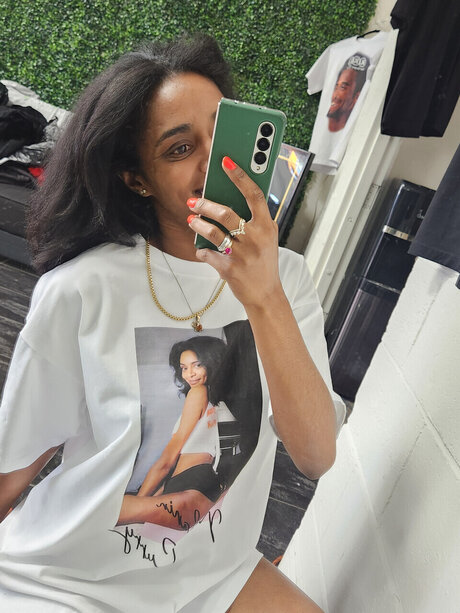 Priya Peach xoxo topless onlyfans