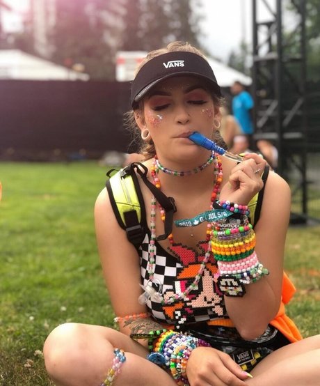 Chloe Moniz onlyfans images