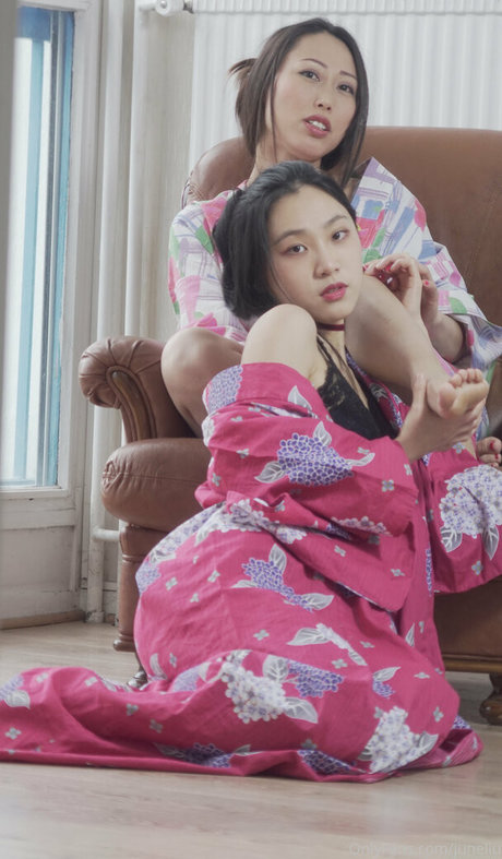 juneliu onlyfans strip