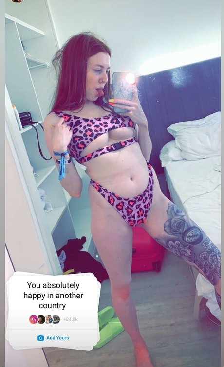 Molly Capper onlyfans porn