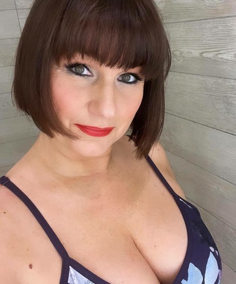 Catherine Huntley onlyfans porn