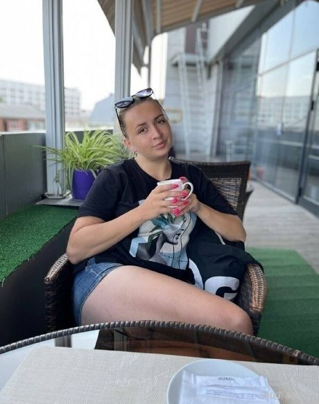 anna bellla Profile pic