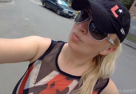 anna bellla onlyfans leaked nudes