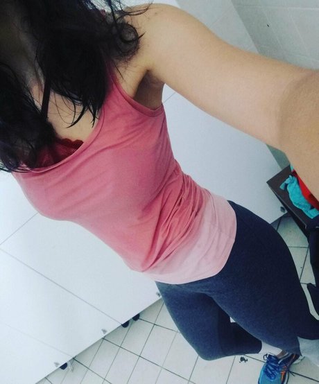 mywetkingdom onlyfans model