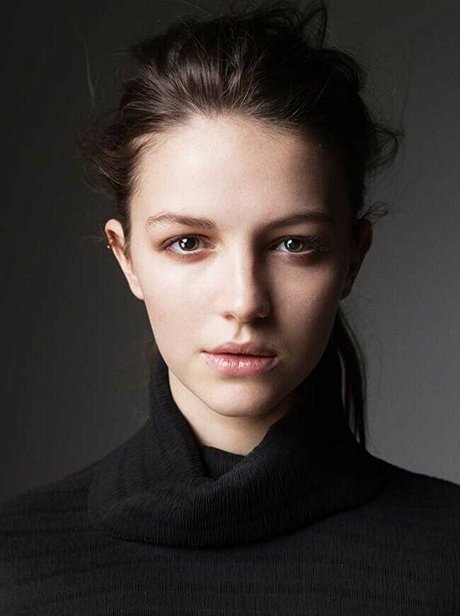 Ella Hunt onlyfans leaj