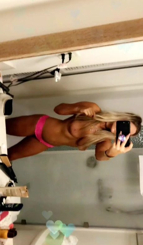 Amber BeIarski nudes onlyfans leaked