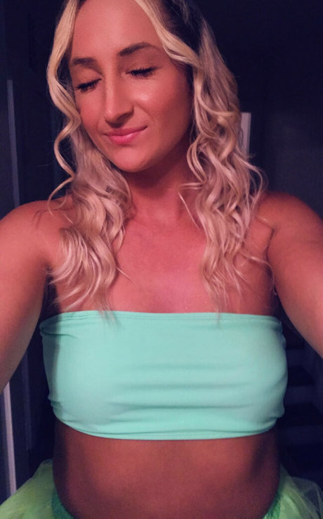 Sarah Shubert onlyfans pics