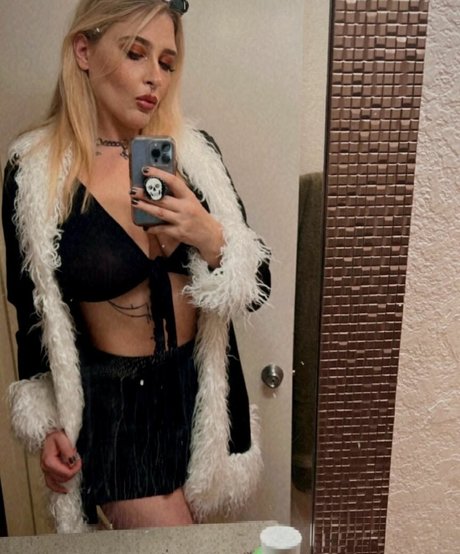 roxicontin nude onlyfans porn