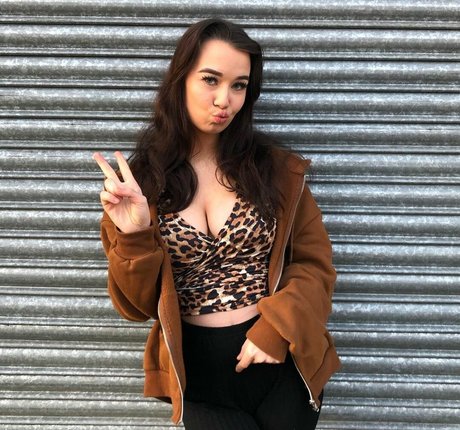 Anna Langley onlyfans nudes leaked