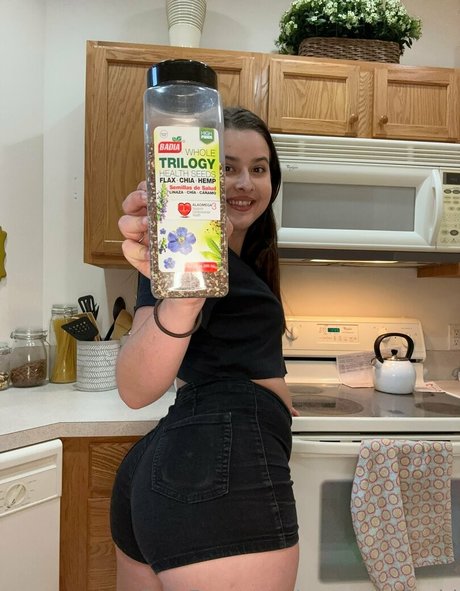 greenchefgabi onlyfans ass