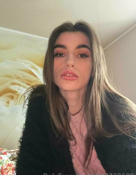 annie minor onlyfans model