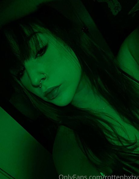 rottenbxby en onlyfans