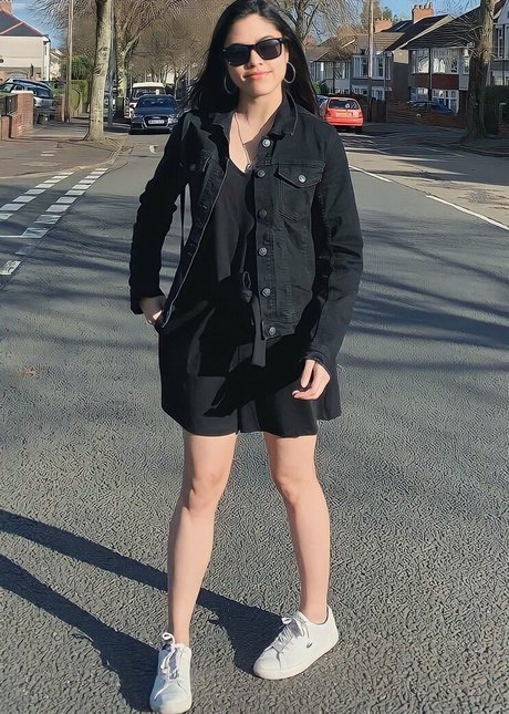 Crystalst onlyfans model