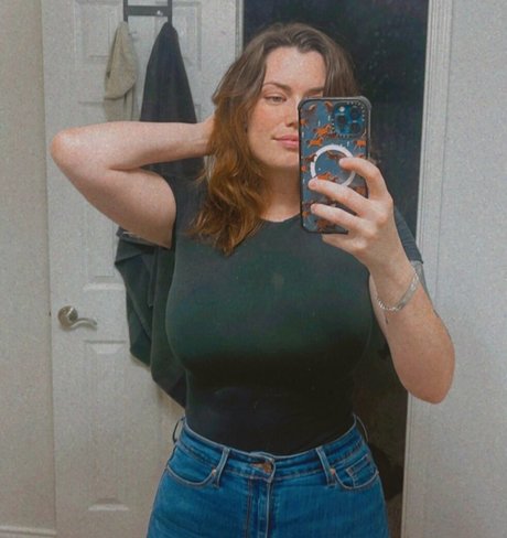 RipMika onlyfans tits