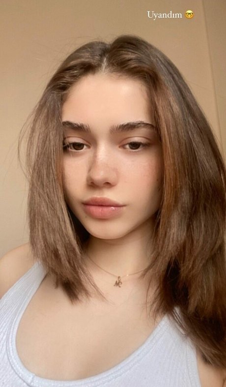 Melike Saygin naked on onlyfans