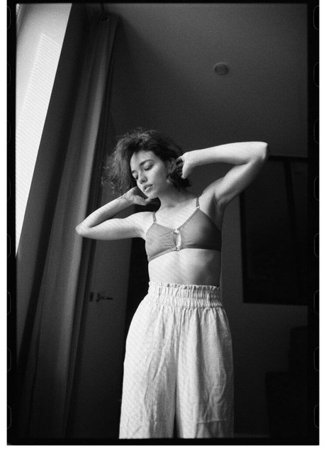 Ella Flare onlyfans content