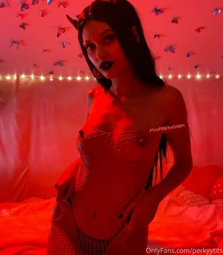 perkyytits Profile pic