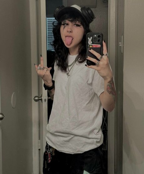 Suedmza pics onlyfans