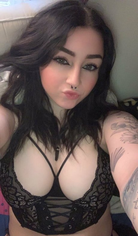 Emma Petch onlyfans nide