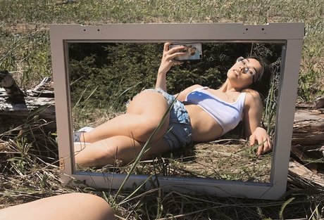 Mikah Tia onlyfans leams