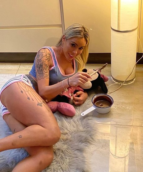 JeSuisBabi onlyfans nude porn