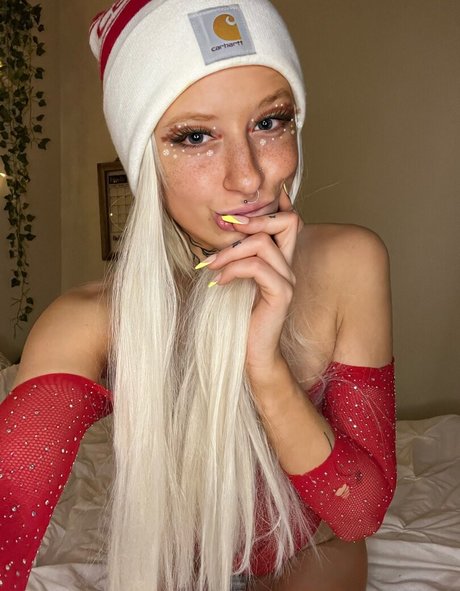 urinternetgirlfrienddd naked onlyfans