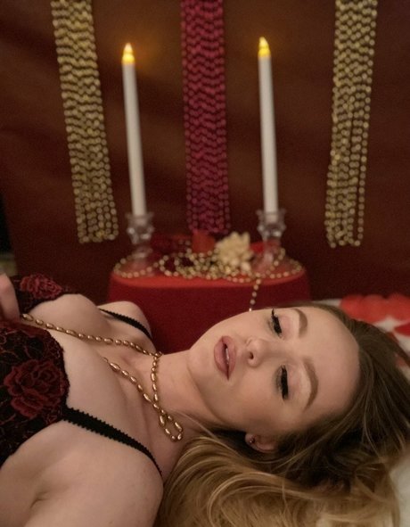 Nikole Nash nude only fans