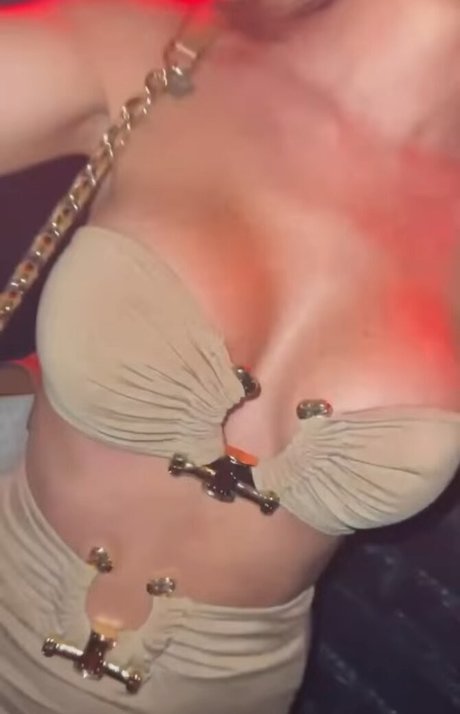 Andrea Gasca onlyfans naked