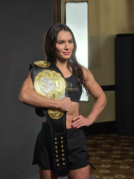 Lili ferreira onlyfans lean