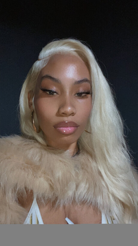 Exxxpen ive The Trophie_ is on onlyfans