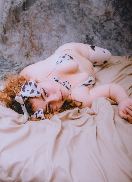 Tory Saavedra onlyfans leaks