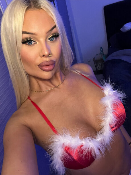 SHIRIN CHRISTIANS onlyfans naked porn