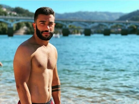 Bruno Linhares nudes onlyfans