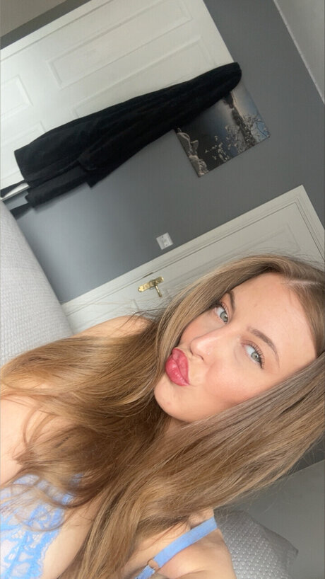 Amyyy_ free onlyfans