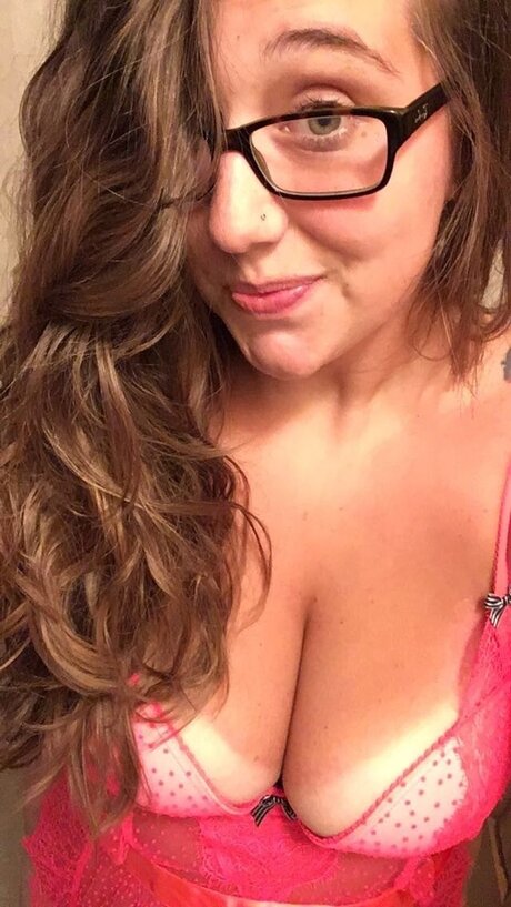 Alyssa Jane_ onlyfans model images