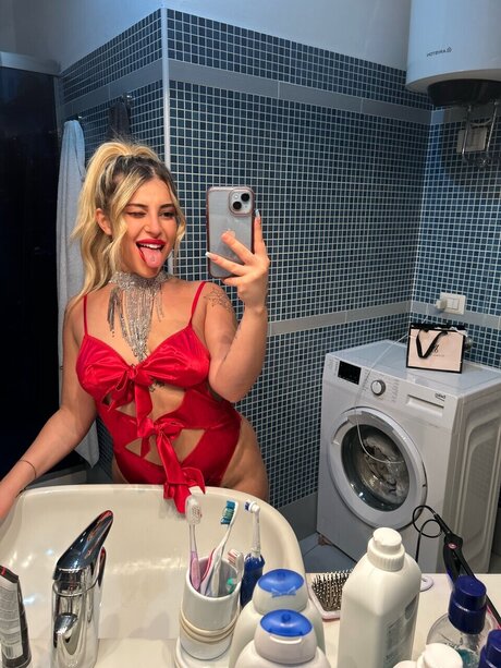 Rebecca Azzolina leaked onlyfans pics