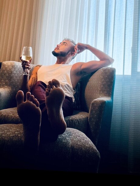 Feetwizard free only fans