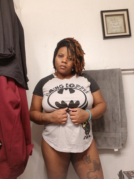 LADY SUN RAY leaked onlyfans pics