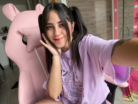 Eva Solis onlyfans strip tease