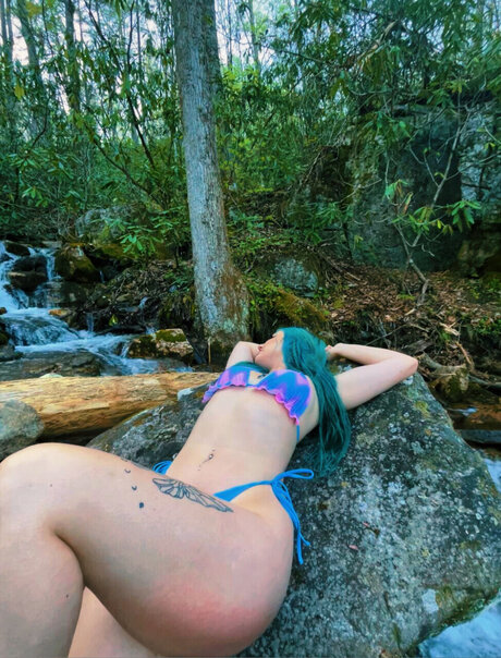 cupid bow_ onlyfans star