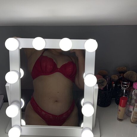 Summer and Noah nude onlyfans pics