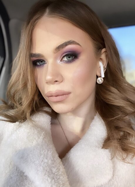 Betty Forse naked only fans