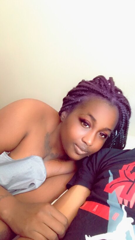 Mookielovee naked onlyfans leaked