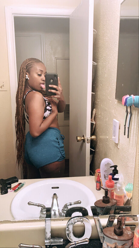 Ashcheekks leaks onlyfans