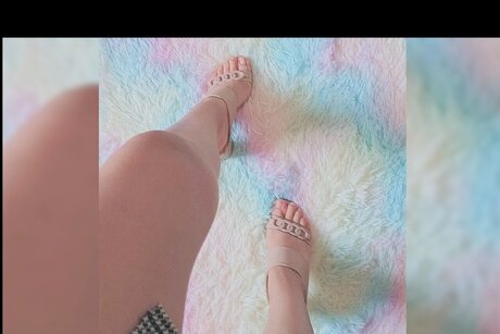 Hazel Moon onlyfans free content